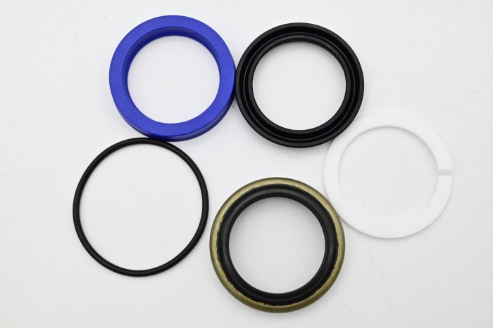 Zestaw uszczelnień siłownika podnoszenia Mitsubishi FG15N (F25C) typ B