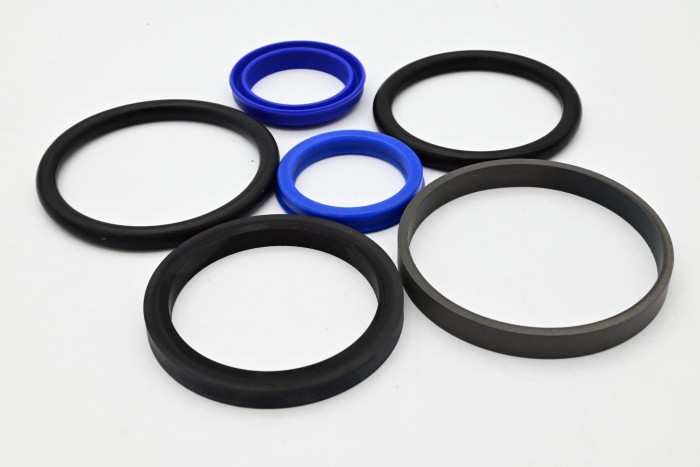 Zestaw uszczelnień siłownika pochyłu Mitsubishi FG15 (F25) typ B