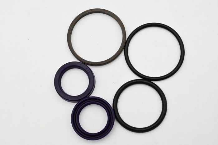 Zestaw uszczelnień siłownika skrętu Komatsu FG20-8