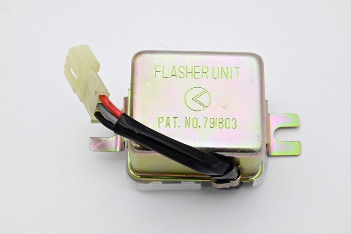 Przerywacz kierunkowskazów Toyota FBM25