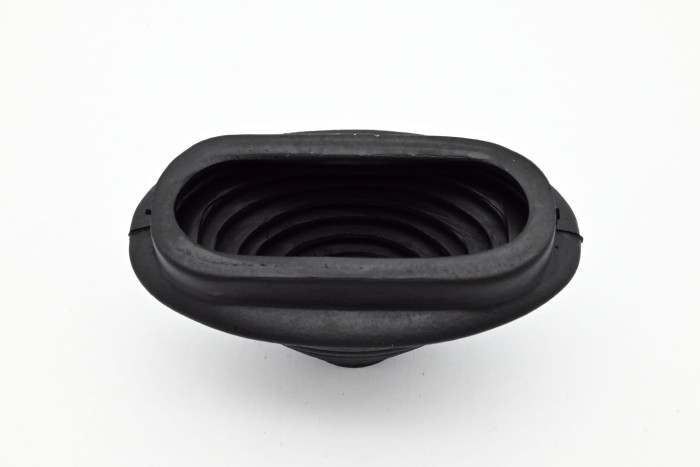 Osłona przełącznika kierunku jazdy Mitsubishi FG/FDN