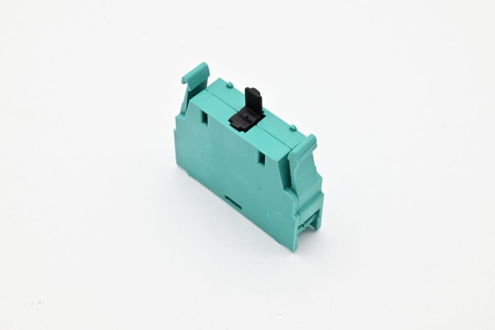 Styk przełącznika kierunku jazdy BT C3E150