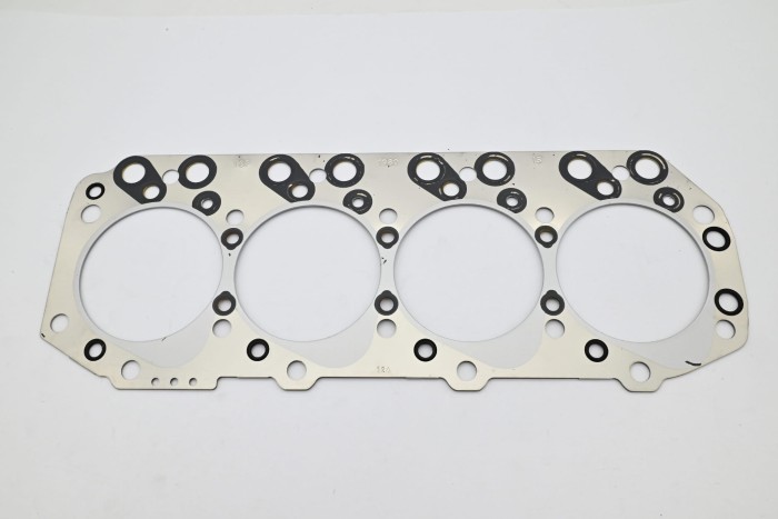 Uszczelka głowicy Isuzu 4JG2