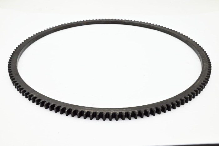 Wieniec zębaty koła zamachowego Mazda FE