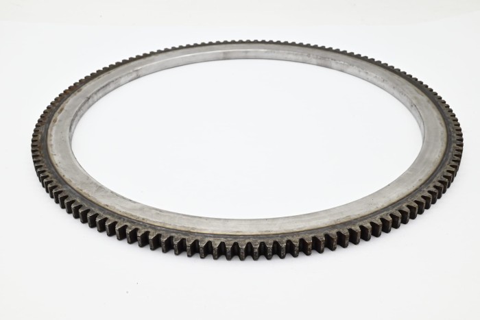 Wieniec zębaty koła zamachowego Mitsubishi 4G33