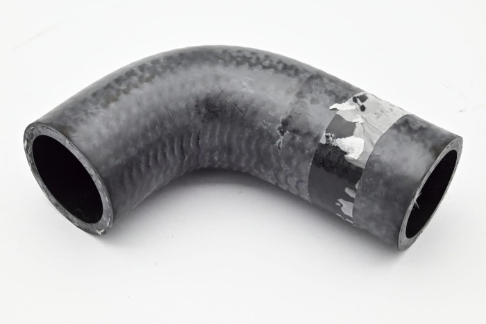 Przewód wodny pompa-blok Toyota 4Y