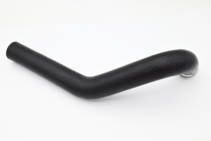 Przewód chłodnicy Nissan J02 górny