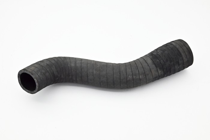 Przewód chłodnicy Hyundai 15L-7M dolny (L4KB)