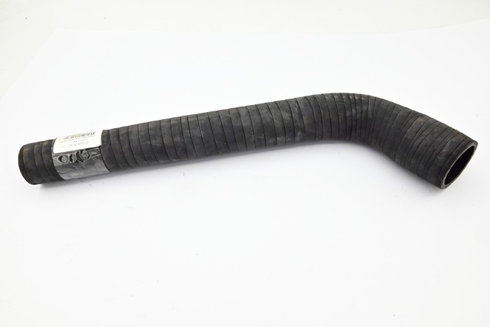 Przewód chłodnicy Hyundai 15L-7M górny (L4KB)