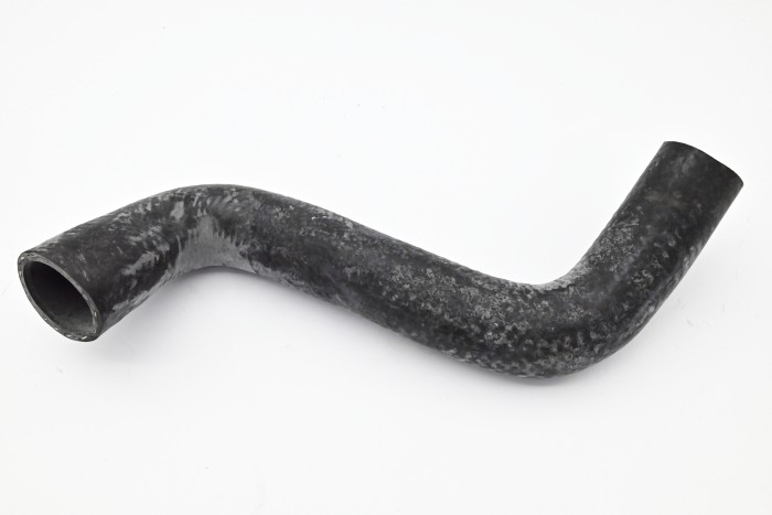 Przewód chłodnicy Nissan D02 dolny (TD27)