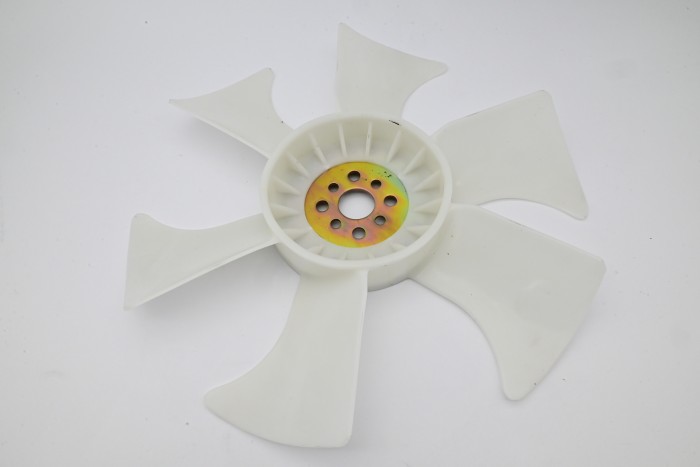 Wentylator chłodnicy Nissan D02