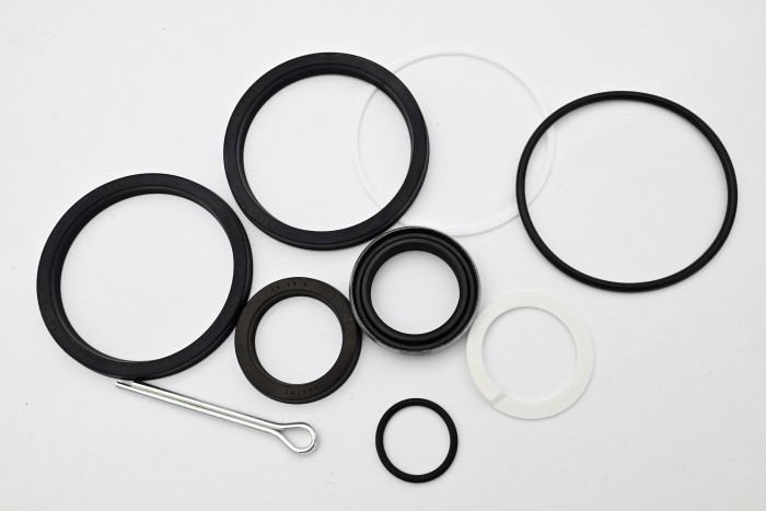 Zestaw uszczelnień siłownika pochyłu Toyota 6FG/FD