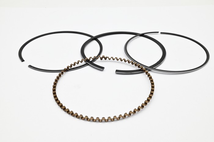Pierścienie tłokowe silnika 4G63 STD typ B