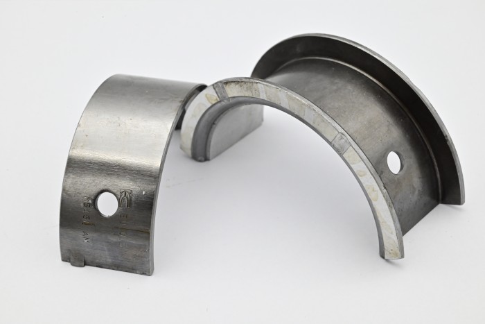 Panewki główne silnika 4G52 0,50 typ B