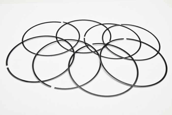 Pierścienie tłokowe Nissan H25 STD