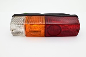 Lampa tył Mitsubishi - okrągły odblask