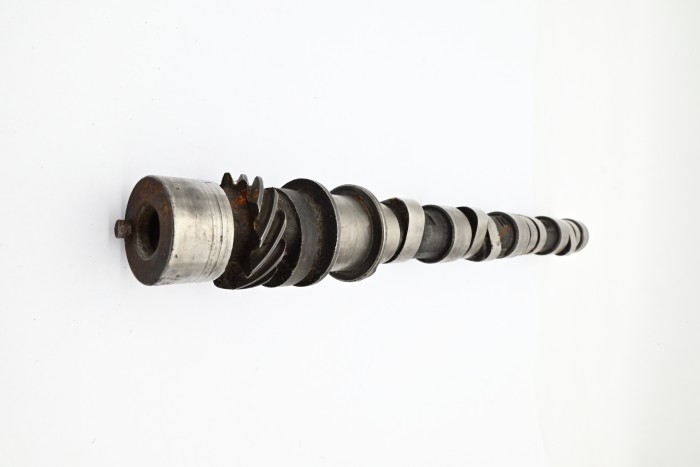 Wałek rozrządu Mitsubishi 4G33