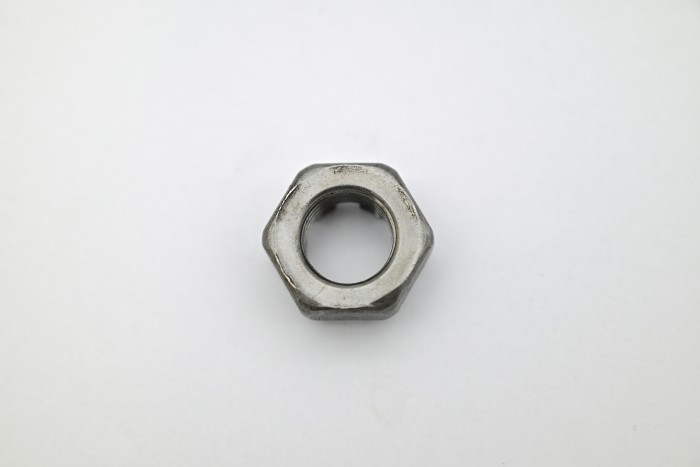 Nakrętka sworznia łącznika Nissan D01