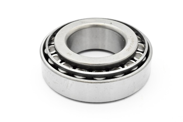 Łożysko zewnętrzne piasty tył Nissan D02 do 2005