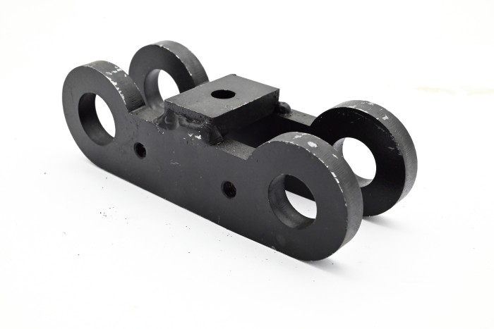 Łącznik skrętu lewy Nissan D02 od 2005