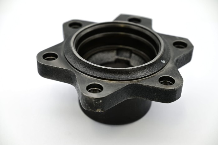 Piasta koła tył Nissan 1D1