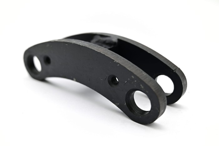 Łącznik siłownika skrętu Heli H2000 (10-18)