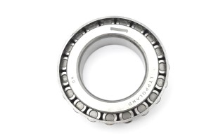 Łożysko wewnętrzne piasty tył Nissan 1F1