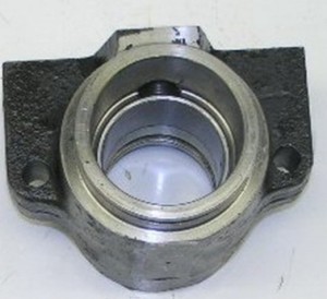 Głowica cylindra siłownika skrętu Nissan 1F1