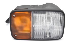 Lampa przednia lewa Toyota 8FG