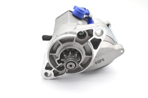 Rozrusznik Toyota 6,7,8 FG 4Y