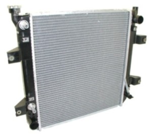 Chłodnica wody Nissan J02 ATM (96-97)