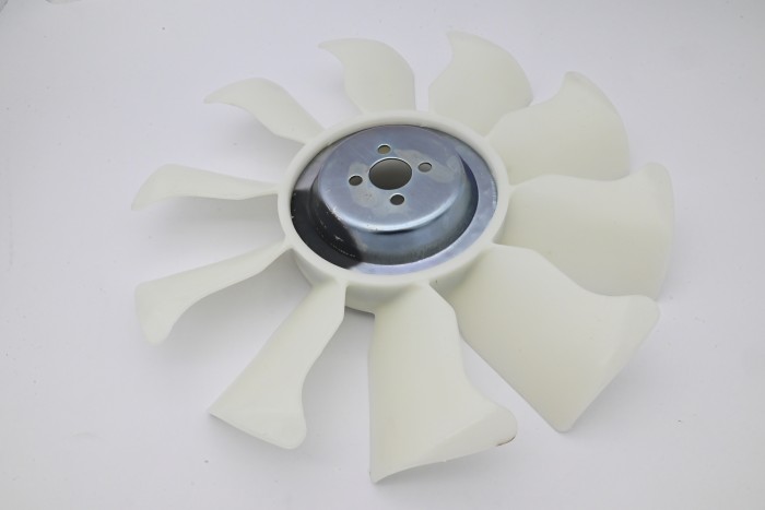 Wentylator chłodnicy Nissan L02 (33L4C)