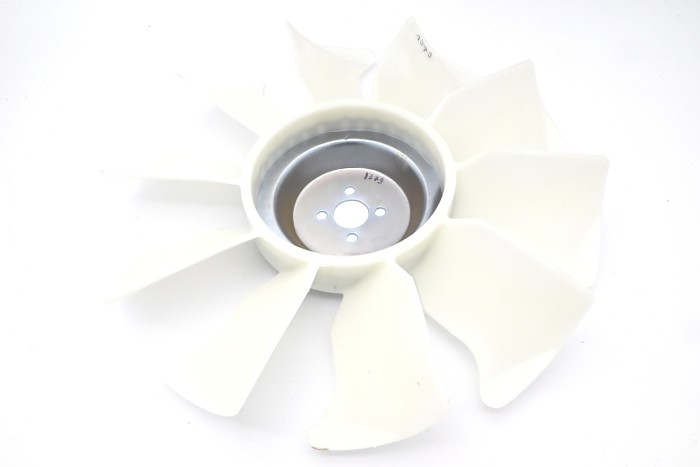 Wentylator chłodnicy Nissan L01 (25L4C)