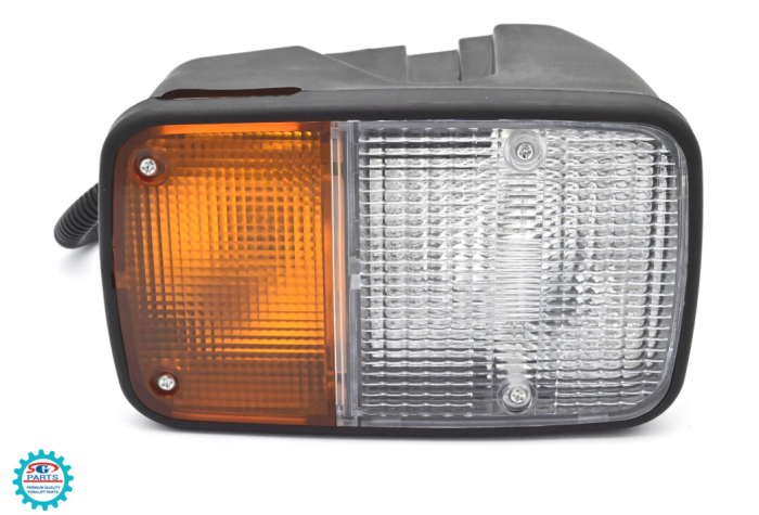 Lampa przednia lewa Toyota 8FG (SG)