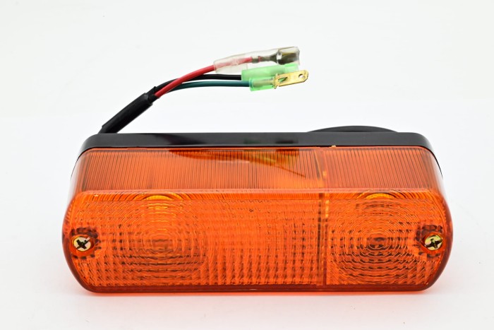 Lampa kierunkowskazów przód Nissan J02 (01 - )