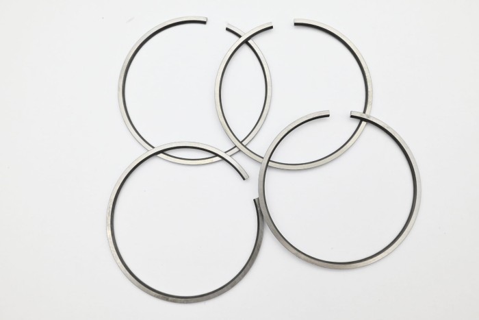 Pierścienie tłokowe Mitsubishi 4G33 0,75 typ A