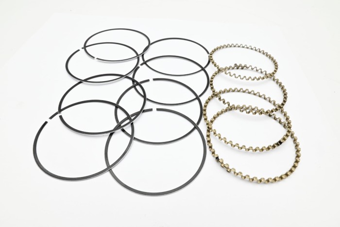 Pierścienie tłokowe Mitsubishi 4G33 0,75 typ A