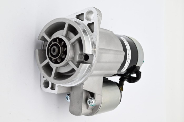 Rozrusznik Nissan K15