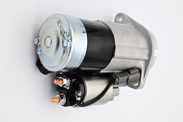 Rozrusznik Nissan K21