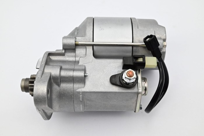 Rozrusznik Toyota 6,7,8 FG 4Y (Mokry)