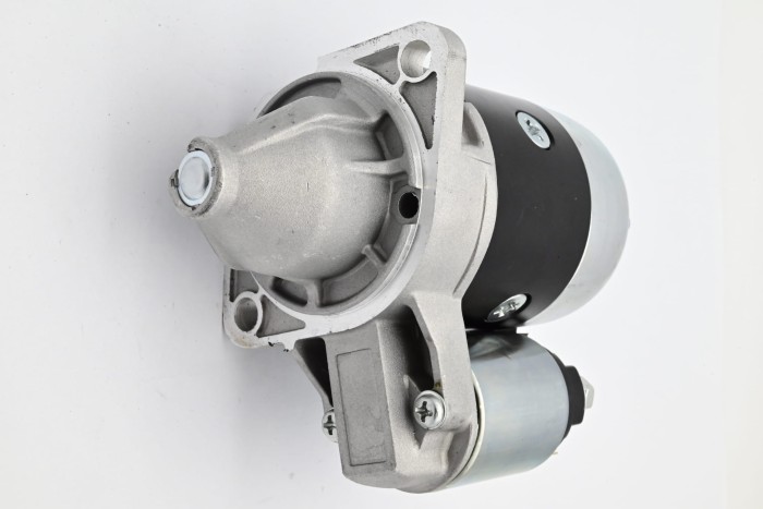 Rozrusznik Mitsubishi 4G33