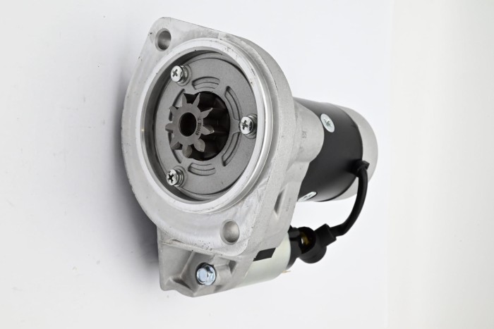 Rozrusznik Nissan TD27