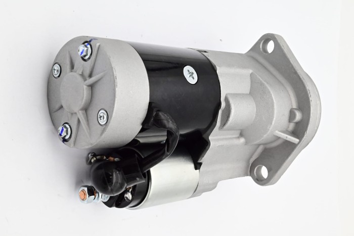 Rozrusznik Yanmar 4D94LE