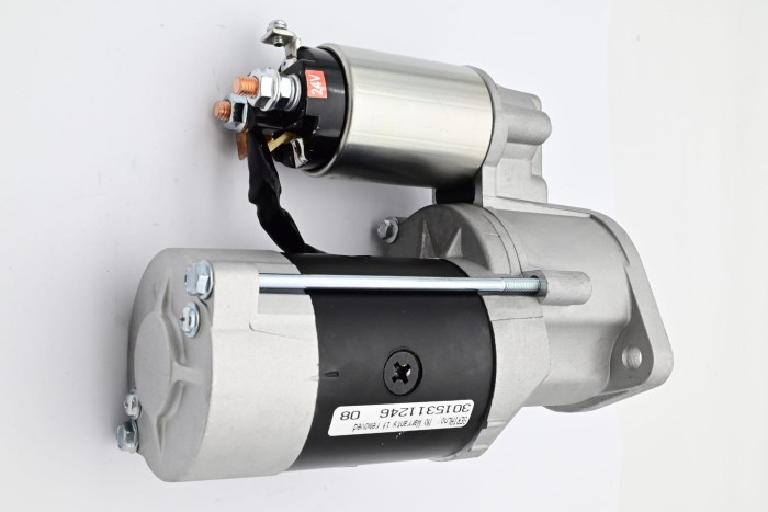 Rozrusznik Mitsubishi 4DQ5