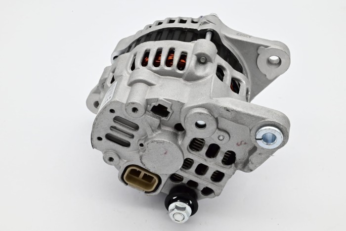 Alternator TCM FHG20-28N5