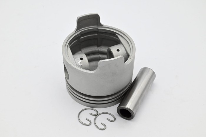 Tłok silnika 4P STD