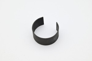 Zabezpieczenie tulejki sworznia pochyłu Toyota