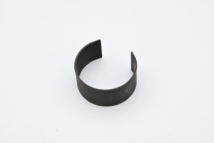 Zabezpieczenie tulejki sworznia pochyłu Toyota